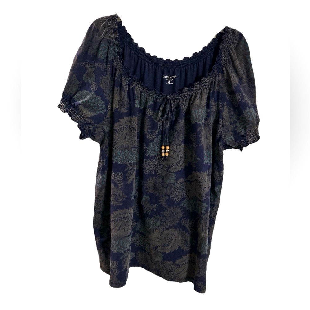 Croft&Barrow women stretch top in navy, tan and teal ruffled collar size 1X
